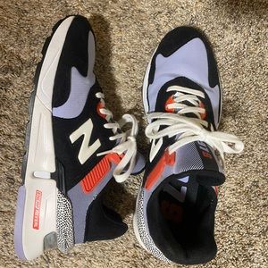 Women’s New Balance Sneakers